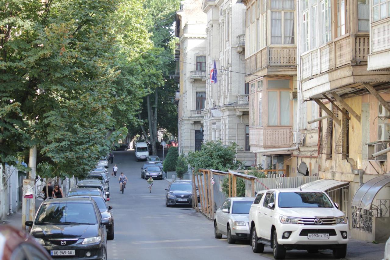 Downtown-Home In The Heart Of Old Tbilisi Exterior photo